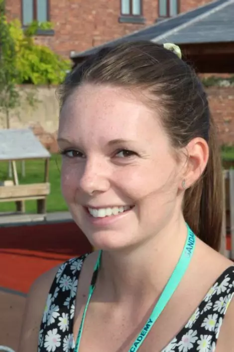 Miss L Cranham